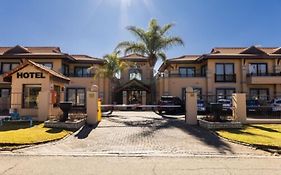 Premier Hotel Anta Boga
